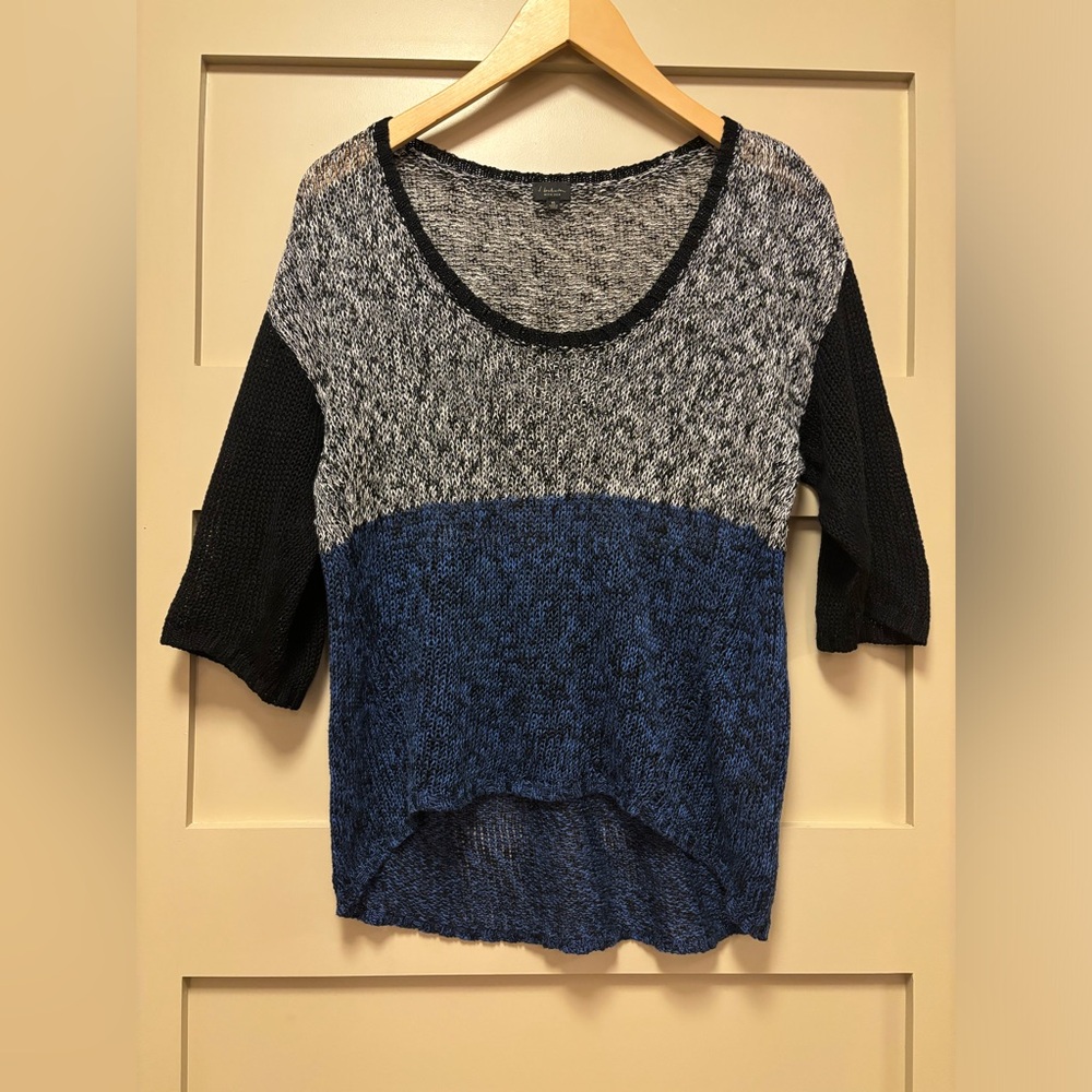 BABATON Short Sleeve Colourblock Open Knit Linen Silk Top Relaxed Cut Scoop Neck